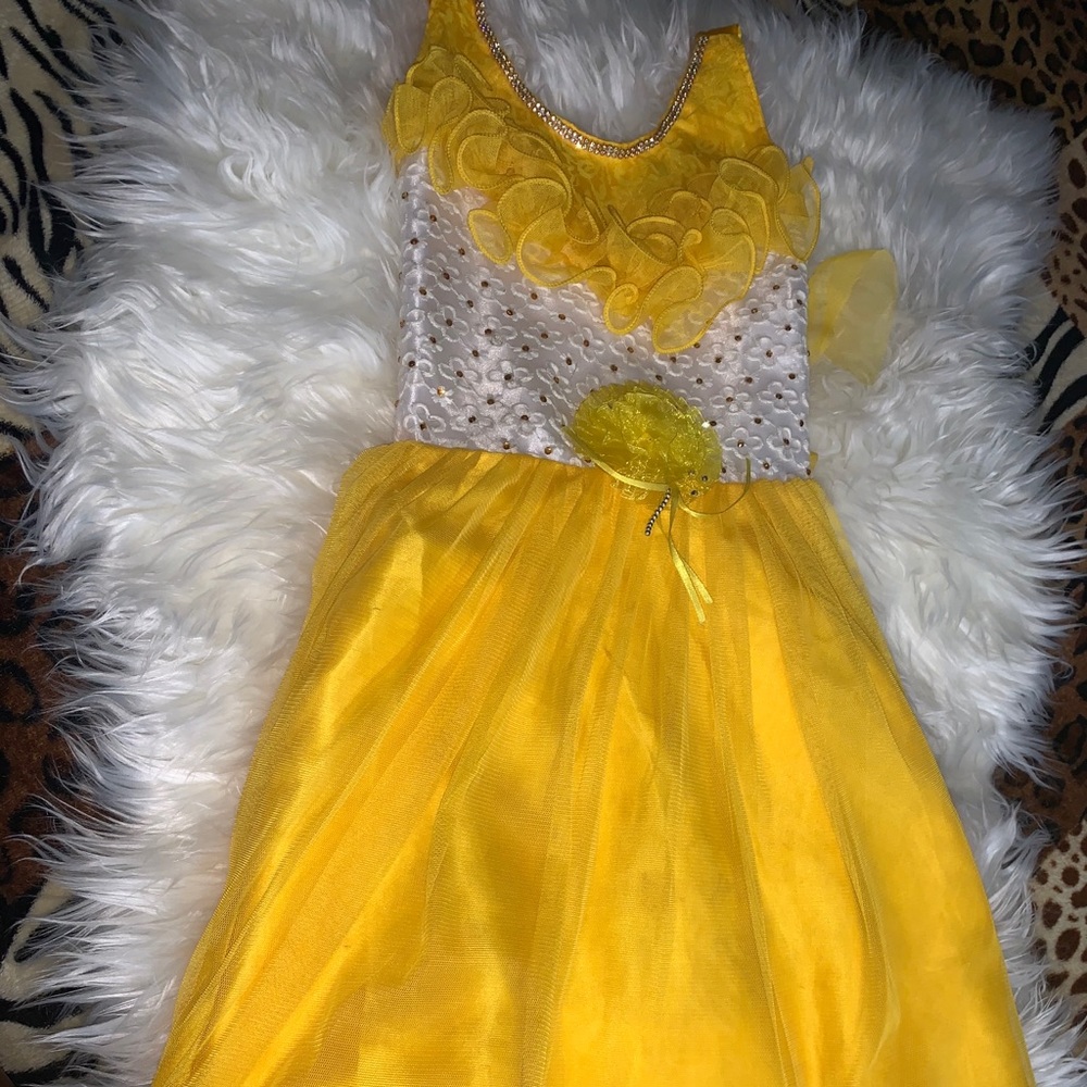 Girls dress